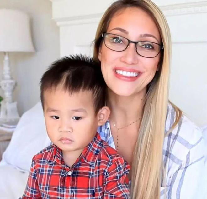 国男孩钱赚够后就“退货”背后细节让人无语PG麻将胡了免费试玩模拟器网红夫妇领养中(图19) 国男孩钱赚够后就“退货”背后细节让人无语PG麻将胡了免费试玩模拟器网红夫妇领养中(图19)