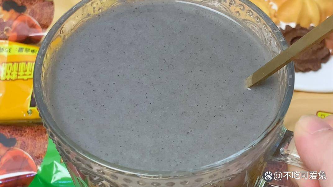 选择易主？黑芝麻背后暴露了哪些传承困局麻将胡了80后接班仅一年创始人家族就(图1)